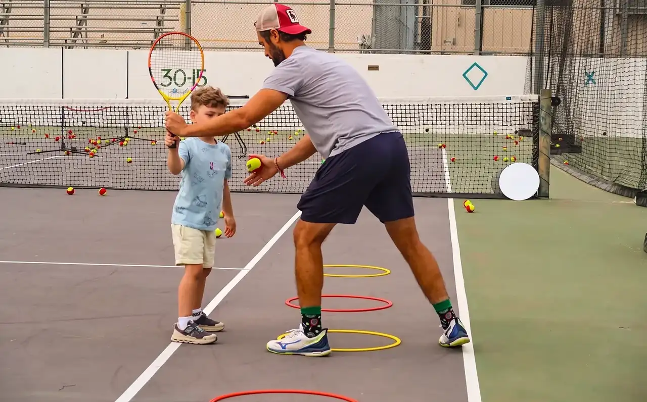 Tennis lessons for Burbank, CA at 30-15 Tennis Academy